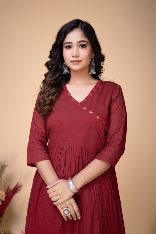 CHERRY RED ABHLA AGARKHA STYLE