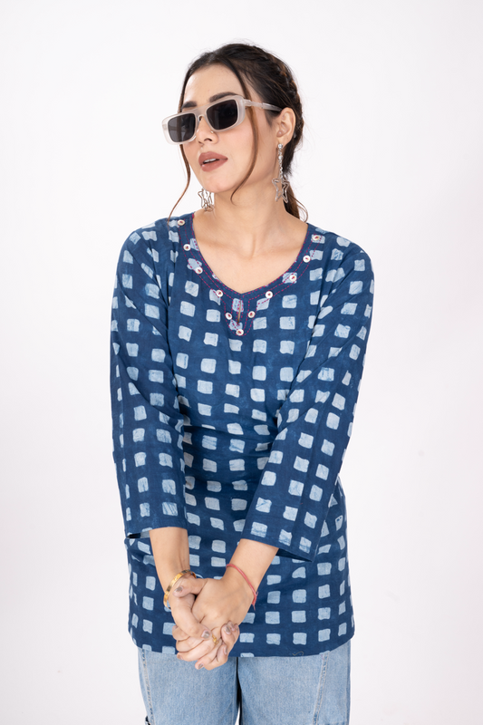 INDIGOFILE WHITESQUARED SHORT TOP KURTI