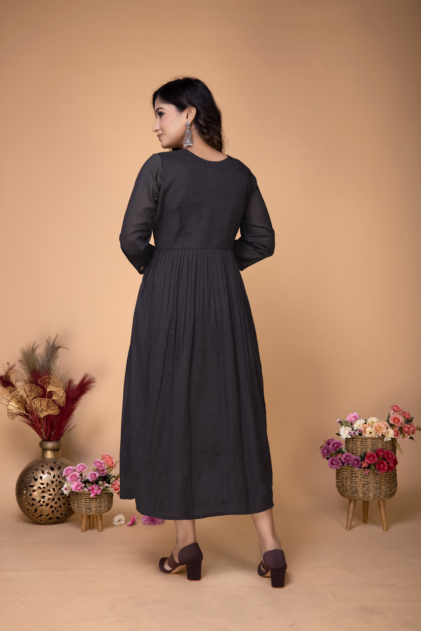 BLACK HANDEMBROIDERED ANGARKHA STYLE MIDI