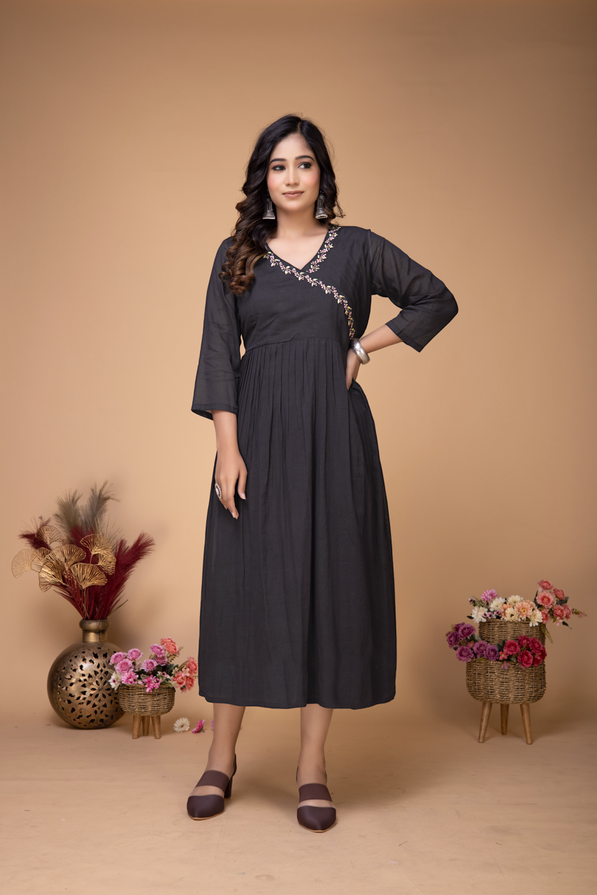 BLACK HANDEMBROIDERED ANGARKHA STYLE MIDI